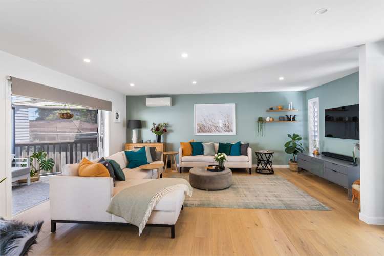 37a Bradbury Road Botany Downs_3