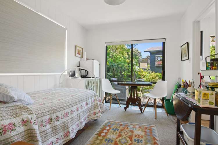 68 Bishop Road Parapara_18