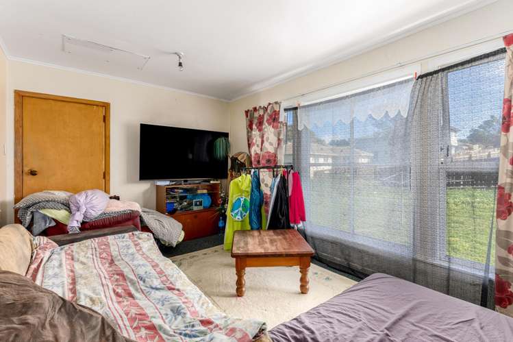 301-303 Warspite Avenue Waitangirua_21