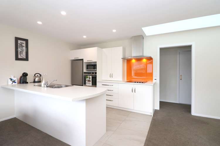 213 Queens Drive Windsor_5