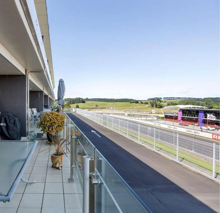 403/20 Hampton Downs Road Hampton Downs_8