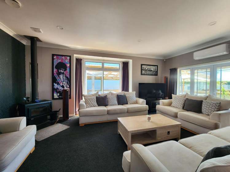 5 Holloway Road Omata_12