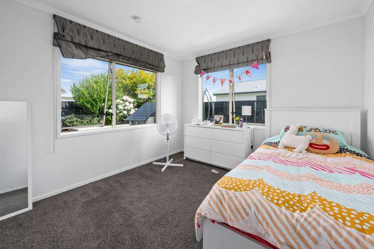 9 Holland Street Glenholme_12