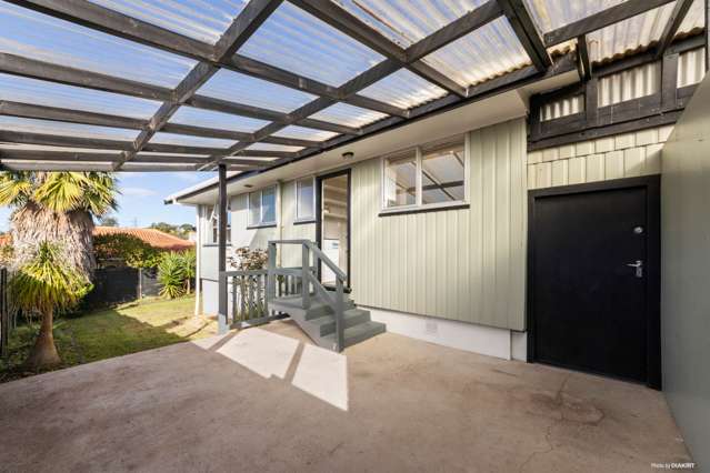 2/34 Reynella Drive Massey_4