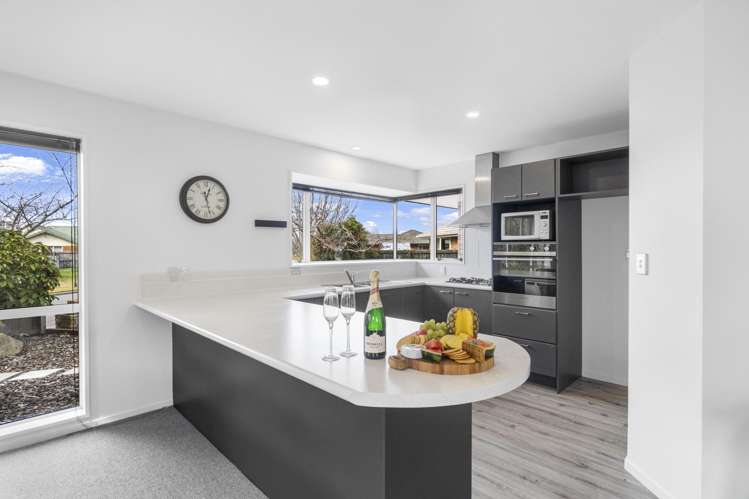 4 Paget Drive Woodend_4