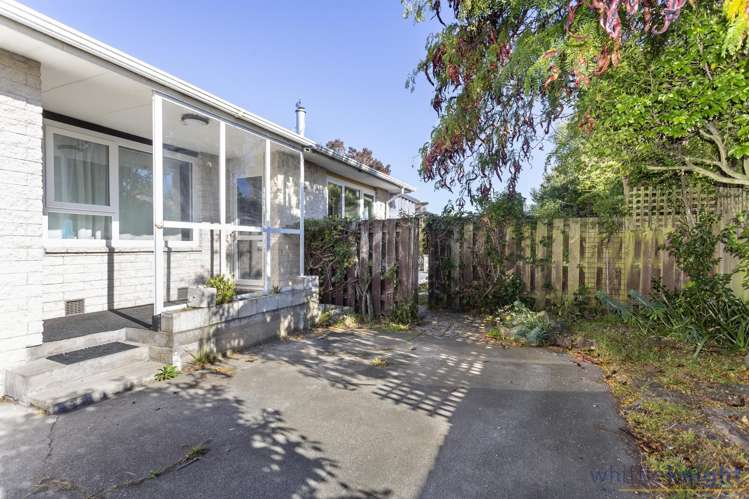 2/223 Queenspark Drive_0