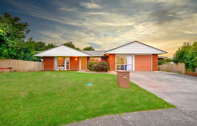 30 Pinewood Grove Botany Downs_20