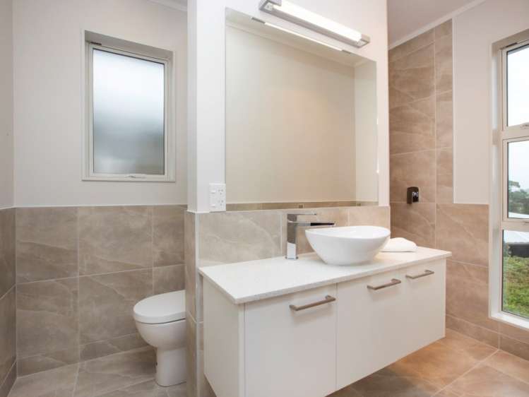 12 Laly Haddon Place Matakana_15