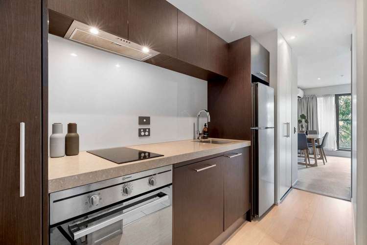 214/5 Howe Street Freemans Bay_2