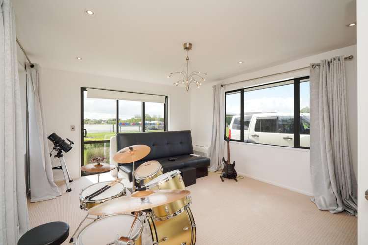 28 Majestic Chance Seaward Bush_9