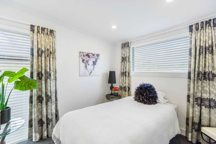 122d Moore Street Howick_10