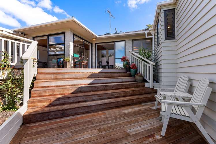 19 Davita Place Farm Cove_12