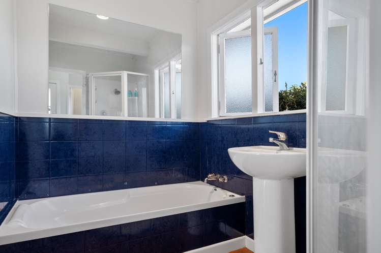 60 Pemberton Crescent Greerton_15