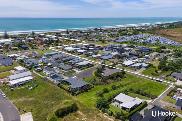 22 Surfers Avenue Waihi Beach_1