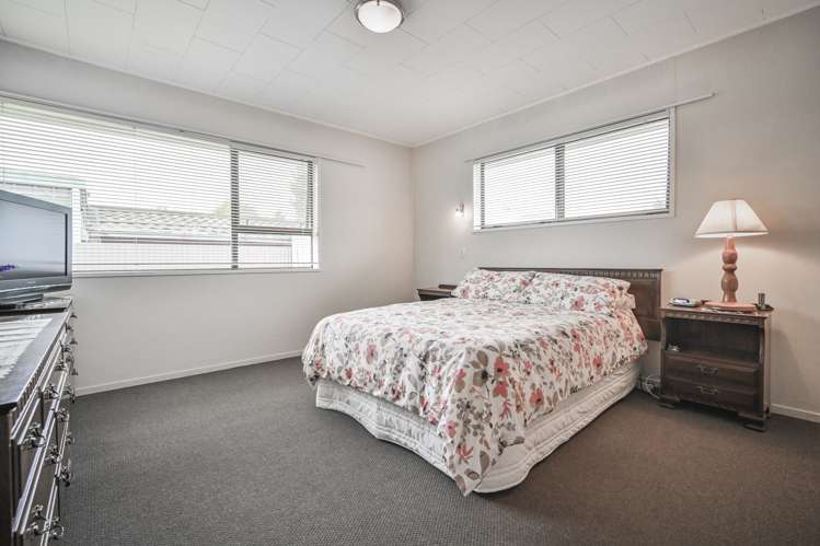 922 Florence Street Raureka_6