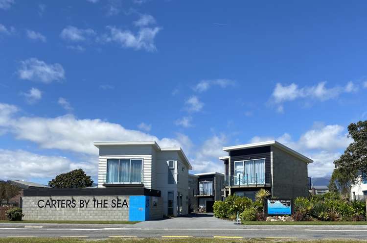 8/27 Marine Parade Carters Beach_7