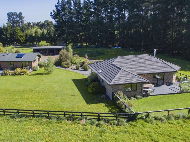 717 Loburn Whiterock Road Loburn_0