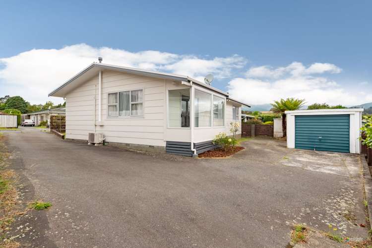 33- Roband Crescent Brown Owl_17