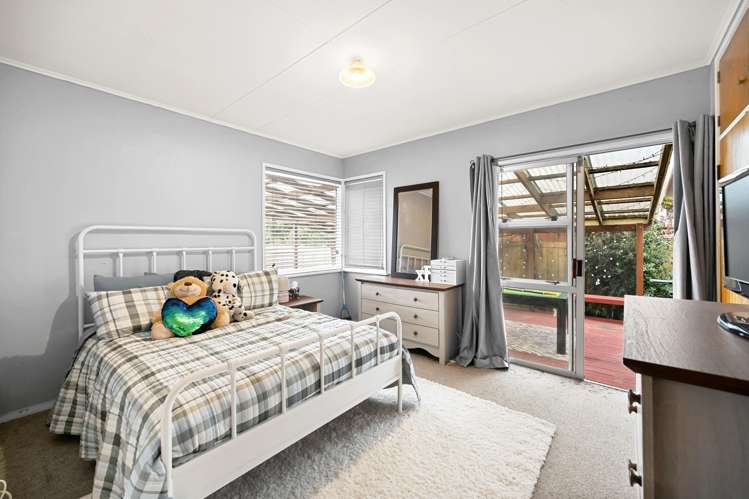 15 Garden Heights Avenue Glenview_10