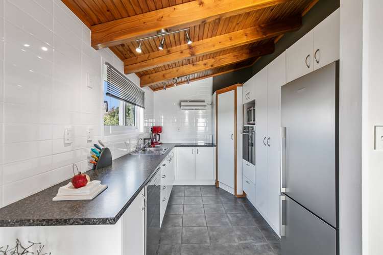 1/6 Aspiring Avenue Clover Park_4