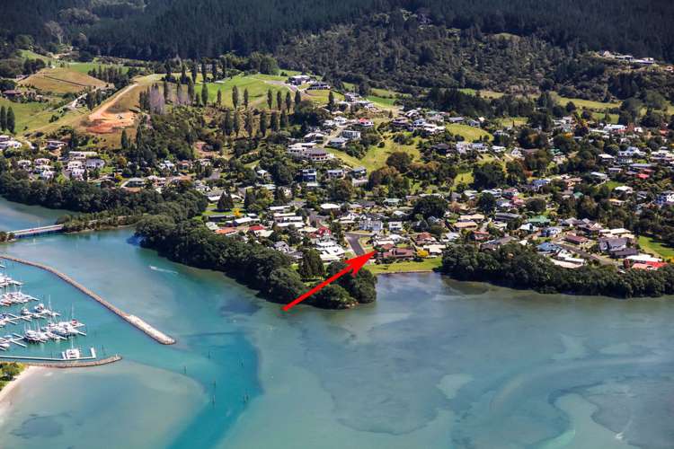 104 Awarua Place Whangamata_17