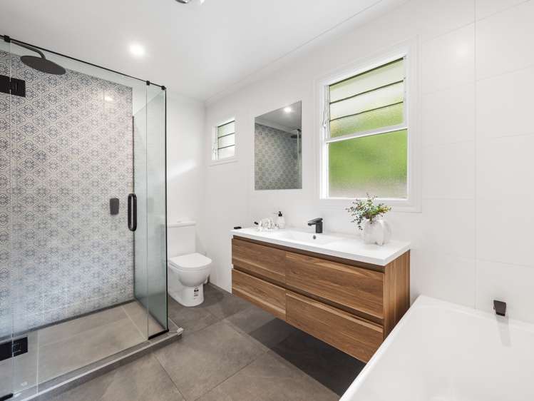 52 Western Road Bellevue_15