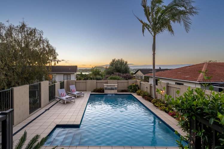 22 Andrea Place Sunnyhills_49