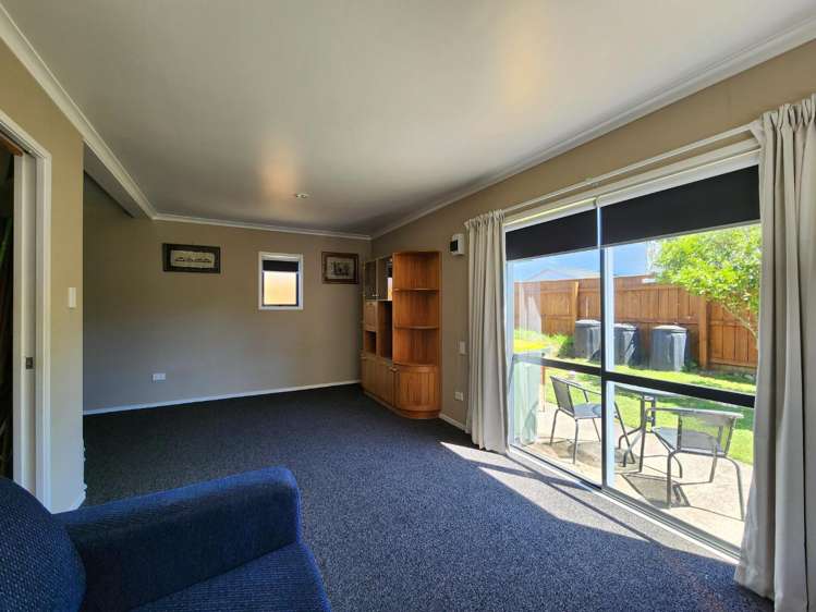 5 Holloway Road Omata_18