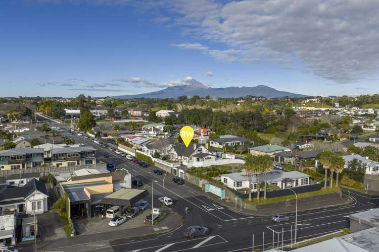 19 Baring Terrace Strandon_29