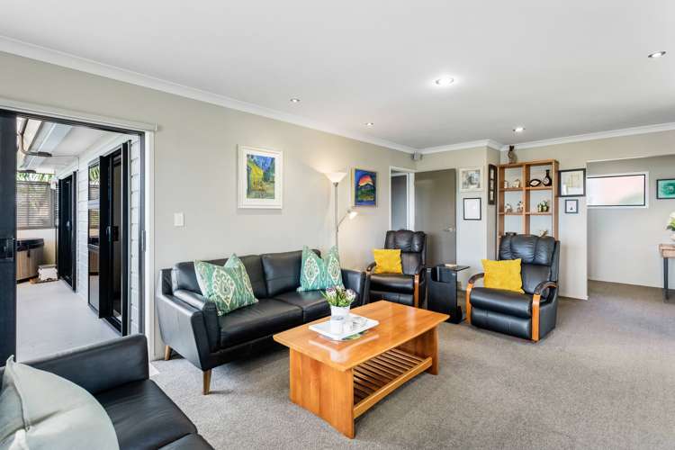 65b Uxbridge Road Mellons Bay_6