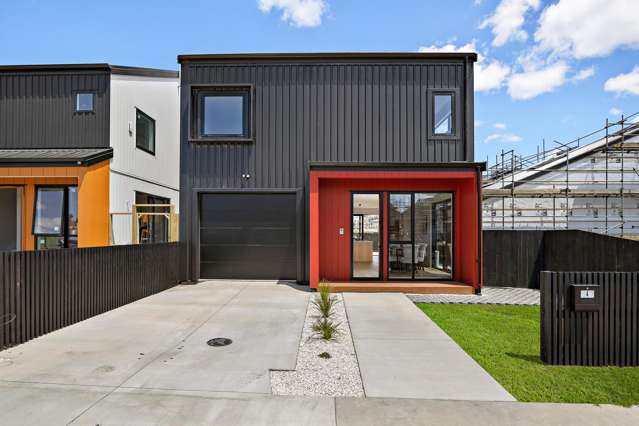 Vendor Must Sell - Bargain in Karaka Village!