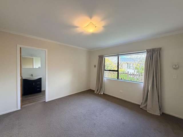 35 Old South Road Okato_3