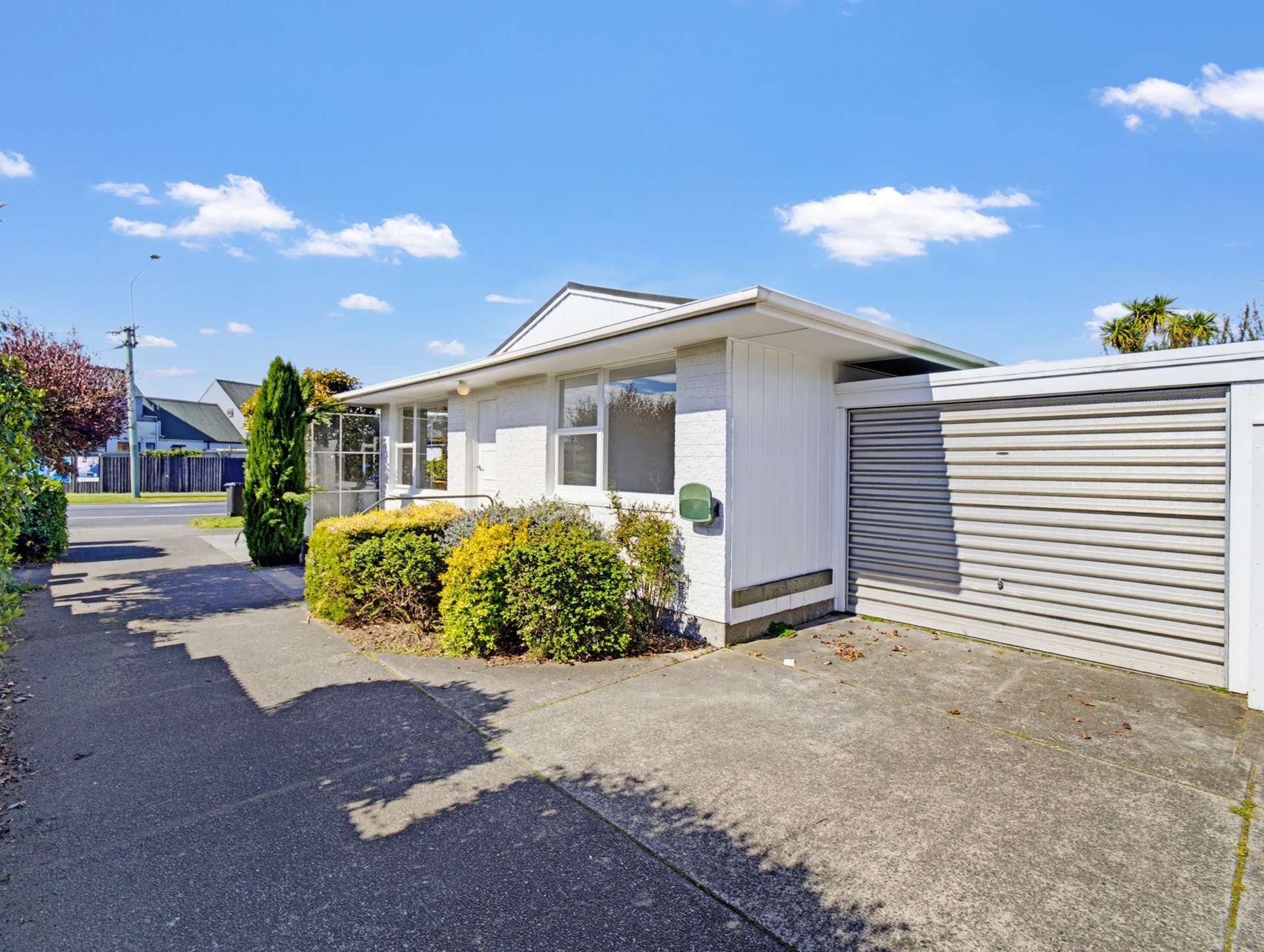 1/17 Lake Terrace Road Burwood_0