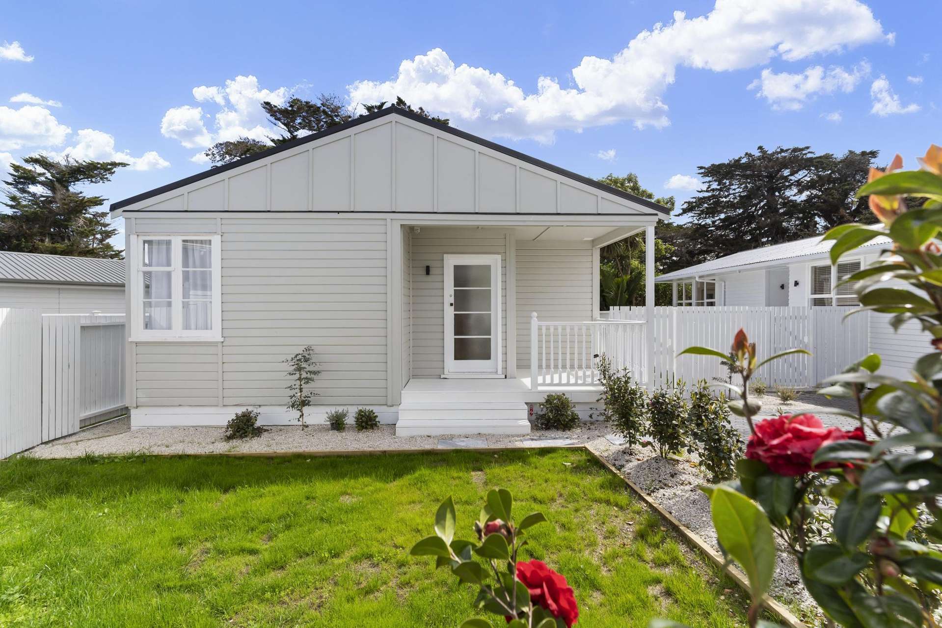 24B Clinton Avenue Te Atatu Peninsula_0