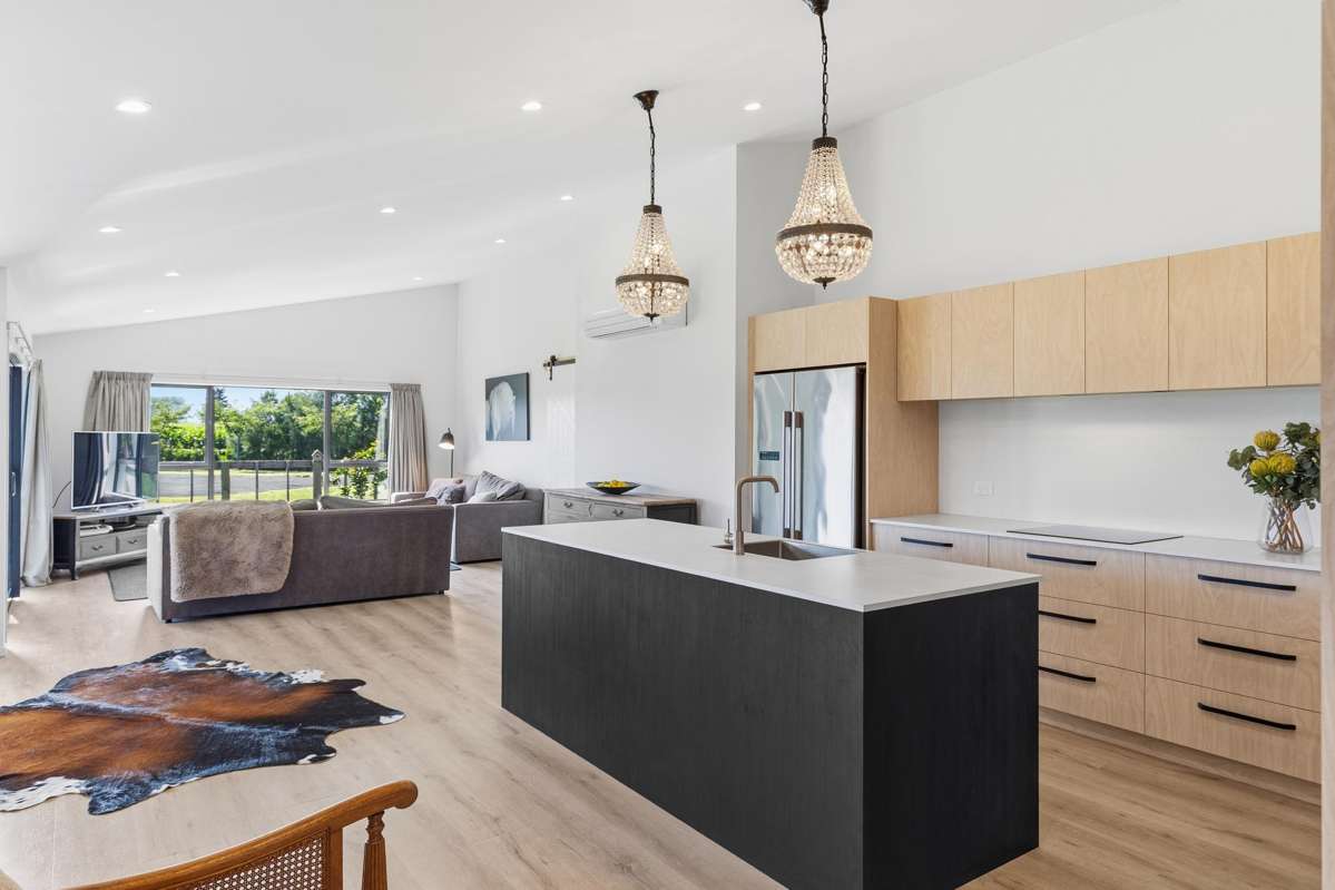 338 No 9 Road East_3