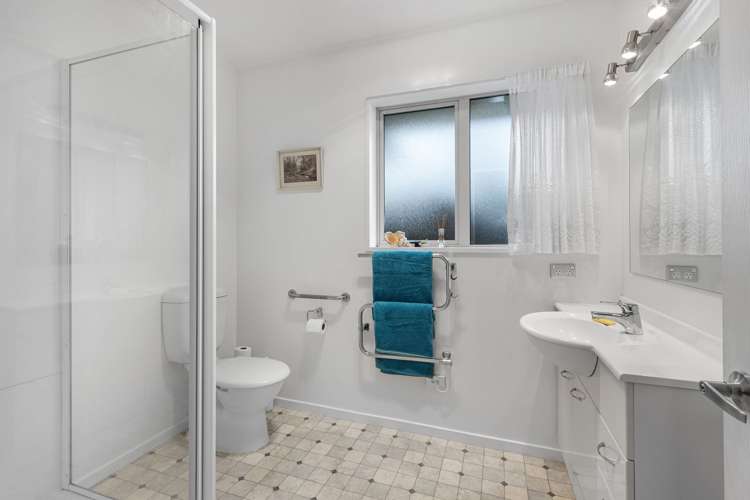 59 Frankleigh Street Somerfield_12