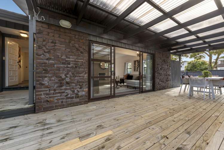 1/70 Mirrabooka Avenue Botany Downs_10