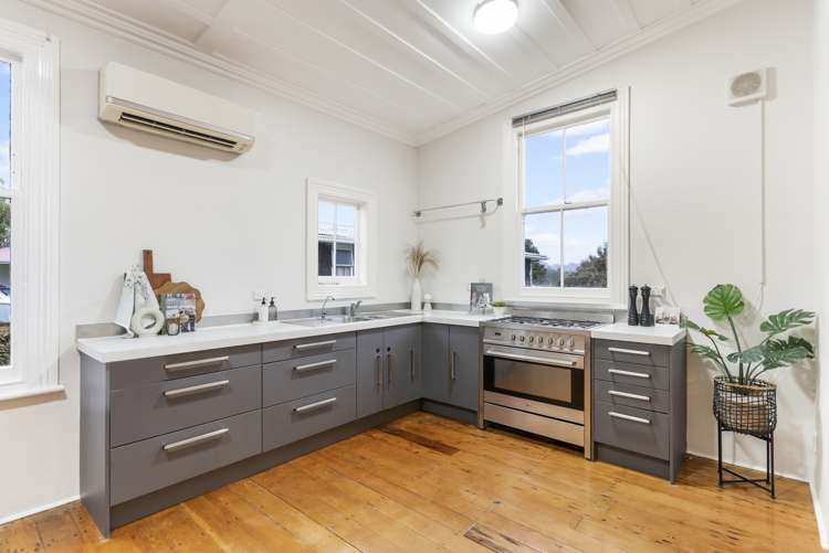 54 Eskdale Road Birkdale_7