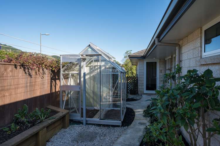 43 Fairose Drive Richmond_25