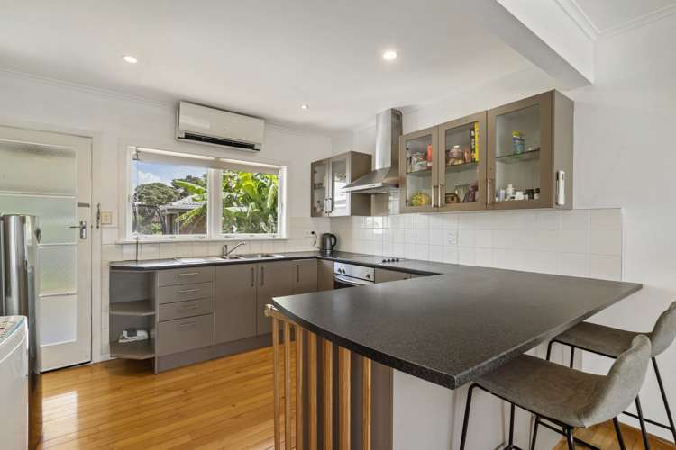 2/63 Killarney Street Takapuna_5