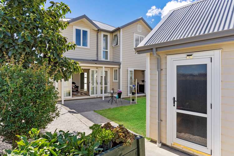 8 Saddleback Crescent Papakura_38