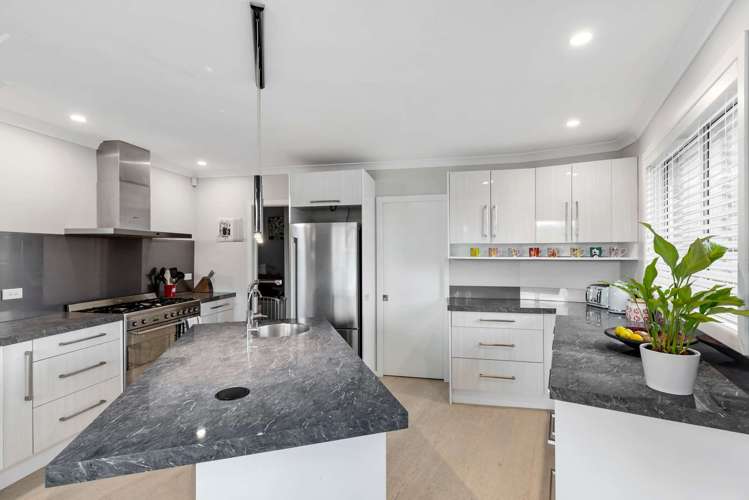 16 Autumn Avenue Glen Eden_5