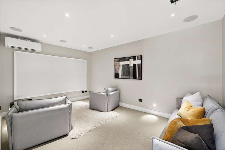 52 Beach Road Castor Bay_17