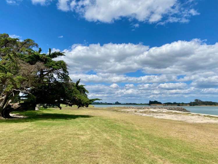 1 STELLA DRIVE Clarks Beach_20