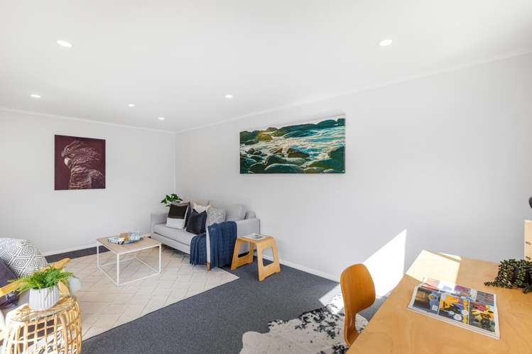 44 Palmer Crescent Silverstream_23