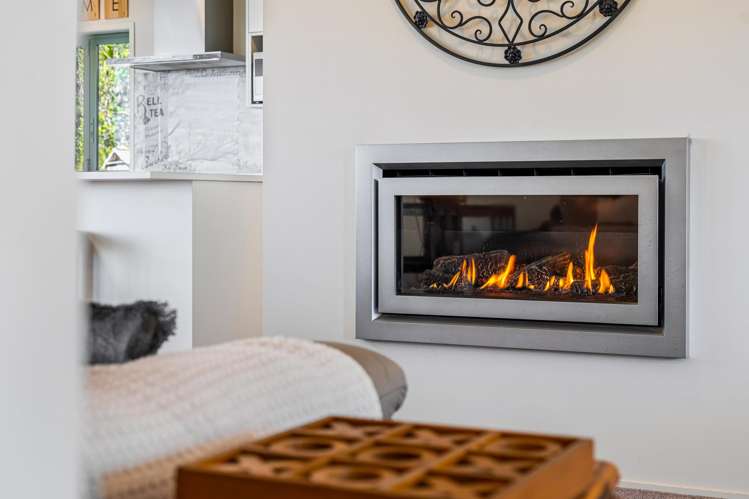 9 Careen Grove Gulf Harbour_12