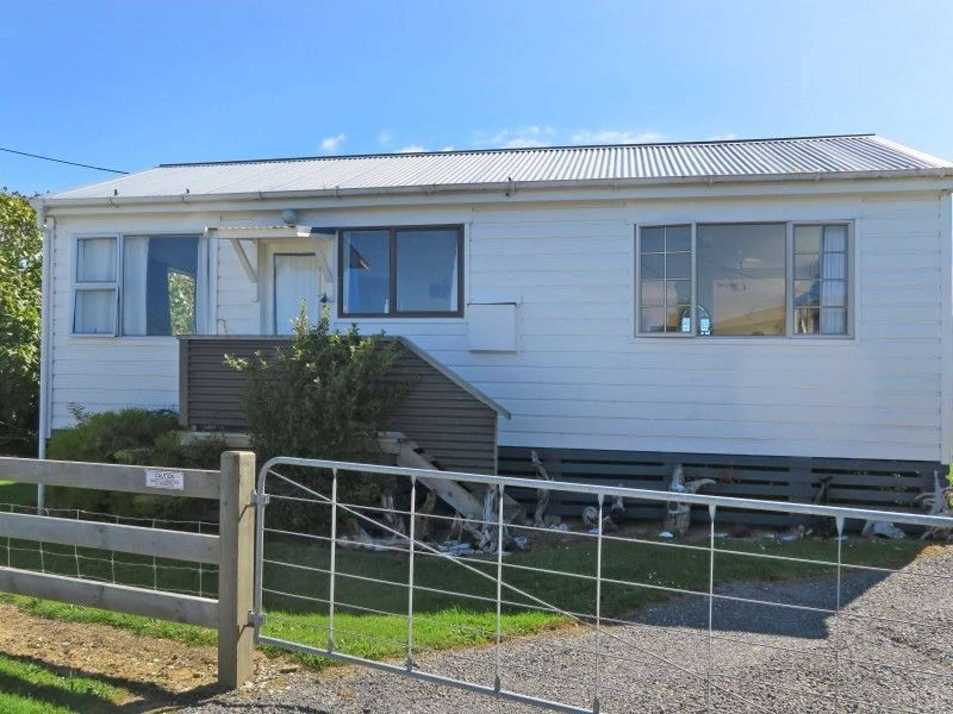 23 Totara Street Kaka Point_0