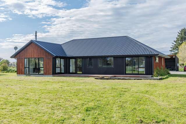 Fabulous Contemporary Lifestyle in Orari