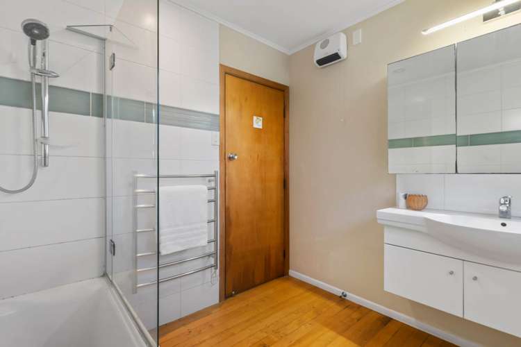 24 Boundary Road Blockhouse Bay_17