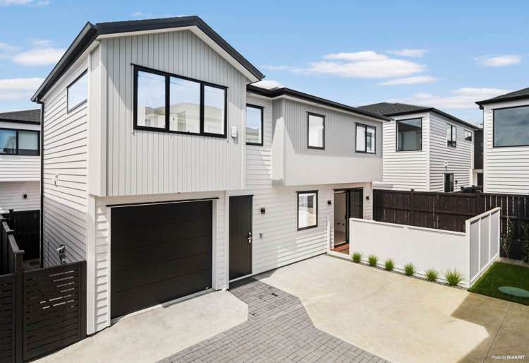 5 Spars Road_0